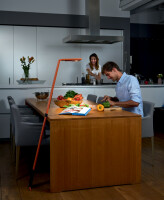 LUCTRA Lampadaire mobile rechargeable à LED FLEX, orange