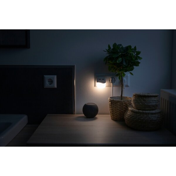 ANSMANN Lampe dorientation à LED NL15AC, 2x port USB, blanc