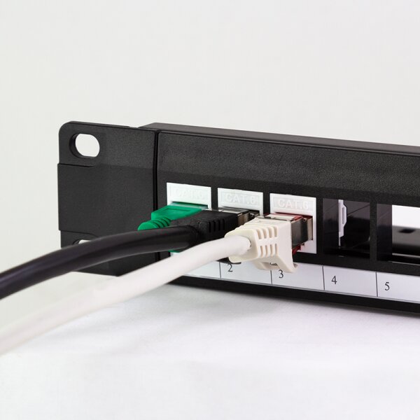 LogiLink Panneau de brassage 19 Keystone, 24 ports, noir