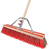 Peggy Perfect Strassenbesen mit Stiel...