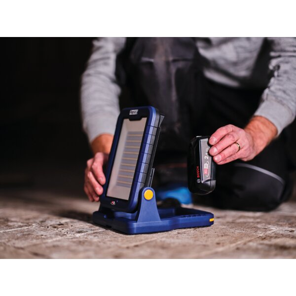 RAPID Akku LED-Arbeitsstrahler BWL2400, blau schwarz