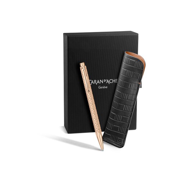 CARAN DACHE Stylo-bille Ecridor Damier 8902.567 doré rose, étui en cuir