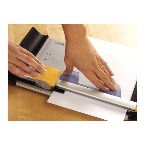 FELLOWES Rollenschneidemaschine 5410201 Proton A4 / 10 Blatt